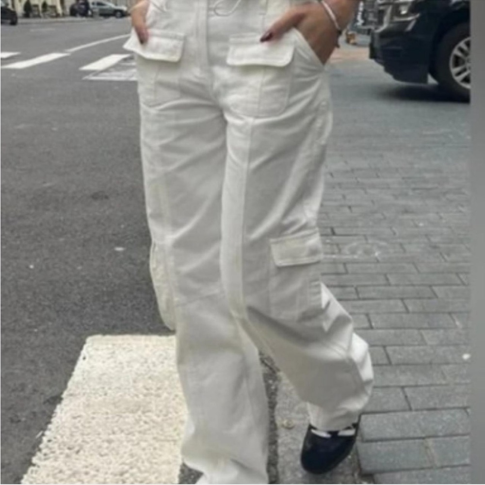 Brandy Melville White Straight Leg Cargo Pants